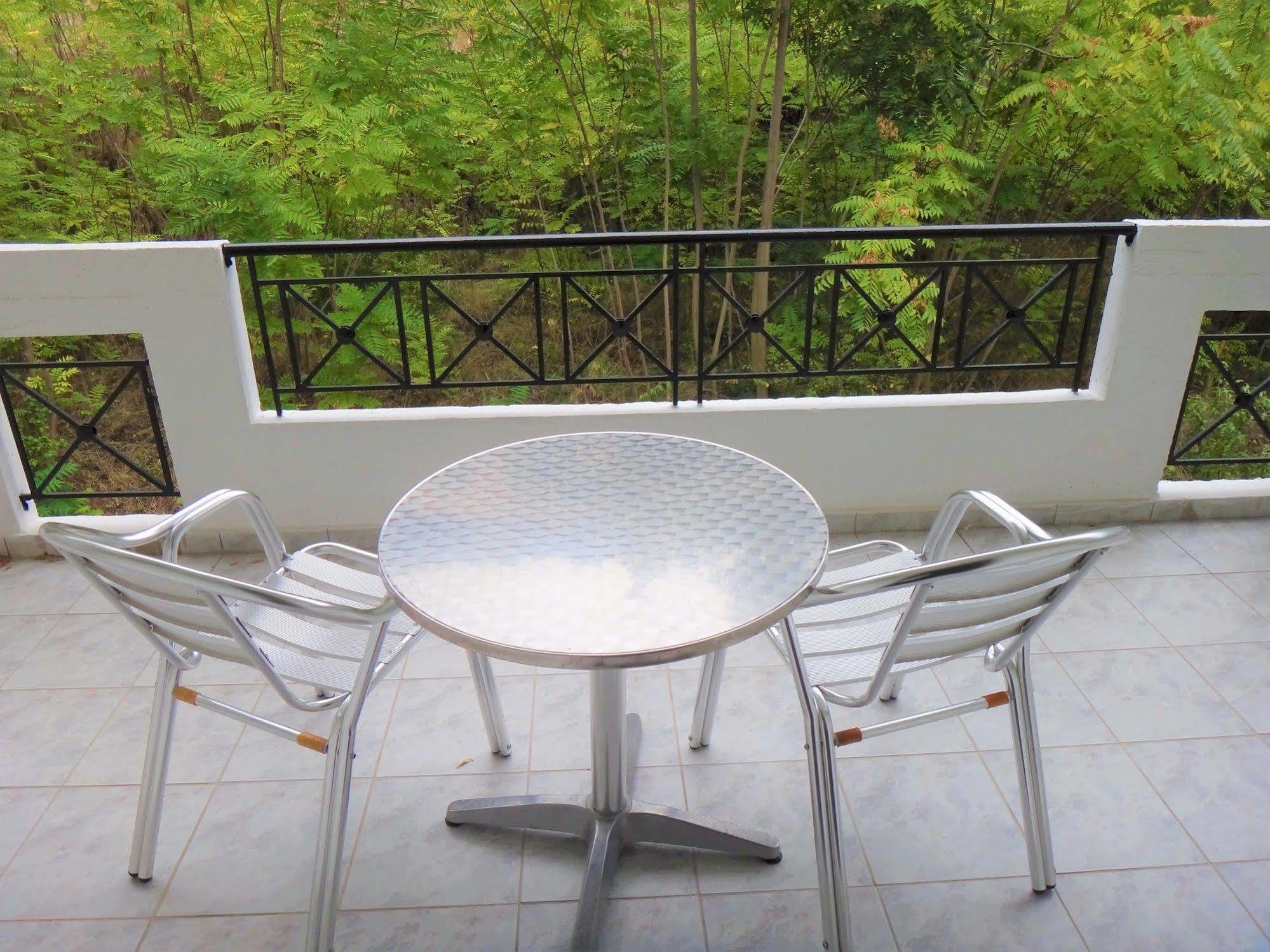 Pagona Hotel Lutrá Edipszú Kültér fotó